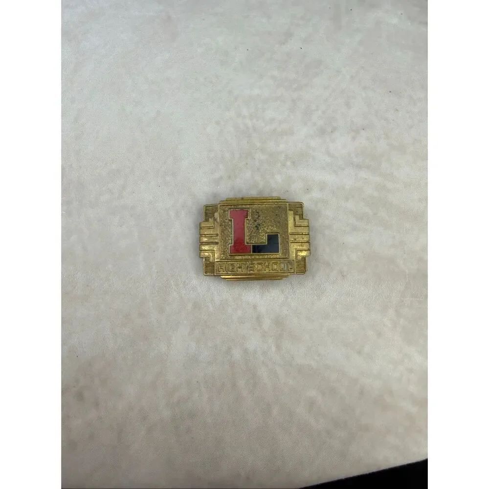 Vintage 1930s Men’s Belt Buckle Accessory L High School